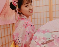 可爱粉嫩美女日系和服写真图片